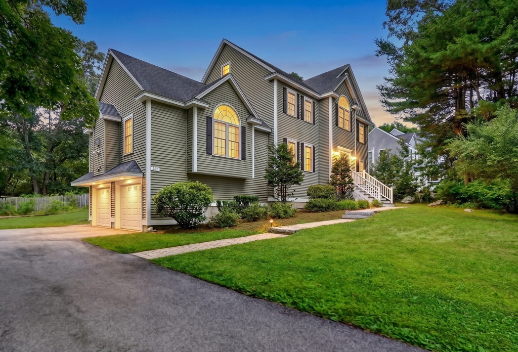 245 High St, Acton, Massachusetts, 4 Bedrooms Bedrooms, 8 Rooms Rooms,2.5 BathroomsBathrooms,Residential,For Sale,High St,73553329