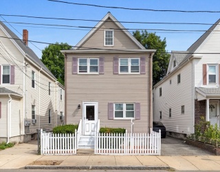 50 Bradford St, Everett, Massachusetts, 4 Bedrooms Bedrooms, 12 Rooms Rooms,2 BathroomsBathrooms,Residential Income,For Sale,Bradford St,73553234