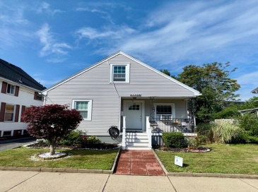150 Jackson St, Lynn, Massachusetts, 3 Bedrooms Bedrooms, 6 Rooms Rooms,2 BathroomsBathrooms,Residential,For Sale,Jackson St,73553344
