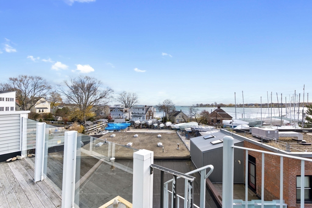 7 Lothrop St., Beverly, Massachusetts, 2 Bedrooms Bedrooms, 6 Rooms Rooms,2 BathroomsBathrooms,Residential,For Sale,Lothrop St.,73455894
