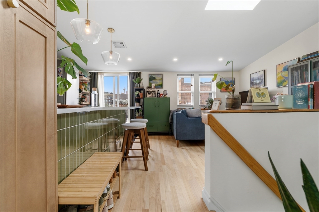 16 Symphony Rd, Boston, Massachusetts, 1 Bedroom Bedrooms, 3 Rooms Rooms,1 BathroomBathrooms,Residential Lease,For Rent,Symphony Rd,73546917