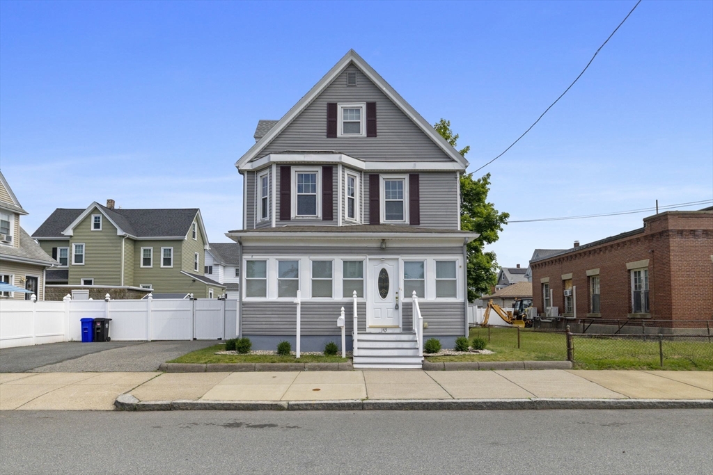 145 Oliver St, Malden, Massachusetts, 4 Bedrooms Bedrooms, 7 Rooms Rooms,1.5 BathroomsBathrooms,Residential,For Sale,Oliver St,73537162