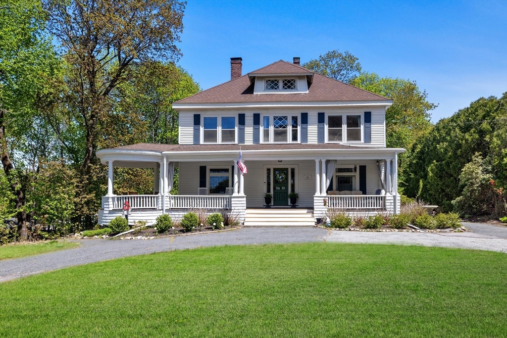 10 Latisquama Rd, Southborough, Massachusetts, 5 Bedrooms Bedrooms, 11 Rooms Rooms,1.5 BathroomsBathrooms,Residential,For Sale,Latisquama Rd,73512639