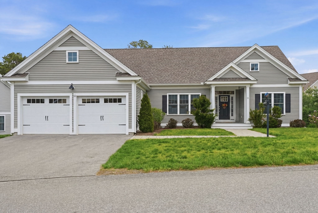 11 Summersweet Cir, Plymouth, Massachusetts, 2 Bedrooms Bedrooms, 6 Rooms Rooms,2 BathroomsBathrooms,Residential,For Sale,Summersweet Cir,73521612