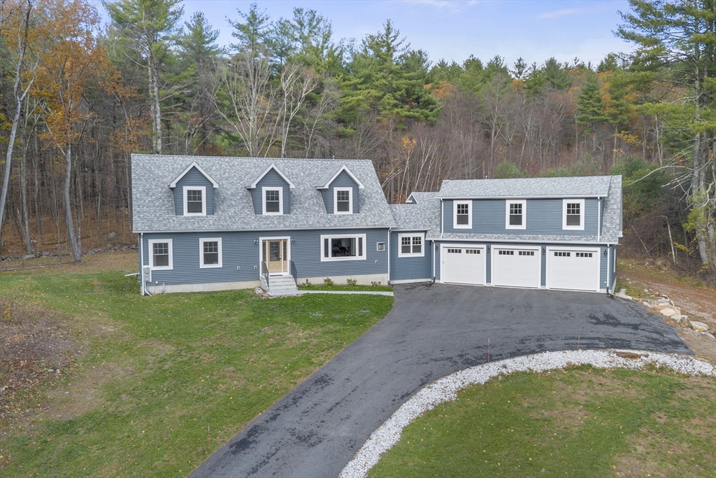 165 Lyman Road, Berlin, Massachusetts, 5 Bedrooms Bedrooms, 10 Rooms Rooms,4.5 BathroomsBathrooms,Residential,For Sale,Lyman Road,73489170