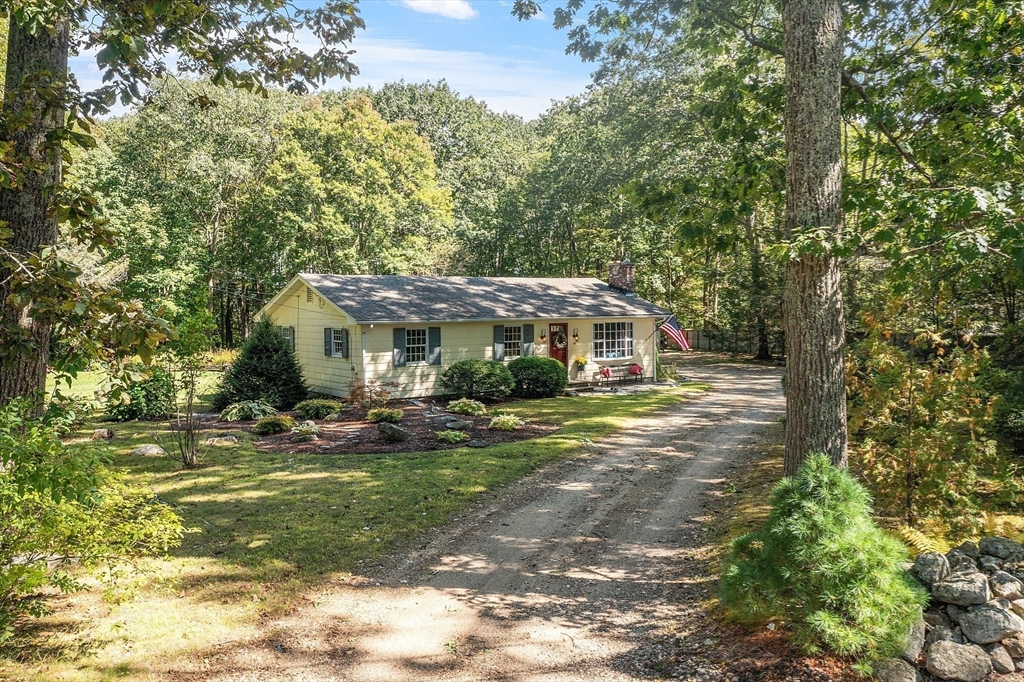 25 Old Coach Rd, Barre, Massachusetts, 3 Bedrooms Bedrooms, 5 Rooms Rooms,2 BathroomsBathrooms,Residential,For Sale,Old Coach Rd,73528816