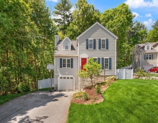 2 Maura Cir, Westford, Massachusetts, 3 Bedrooms Bedrooms, 7 Rooms Rooms,1.5 BathroomsBathrooms,Residential,For Sale,Maura Cir,73525127