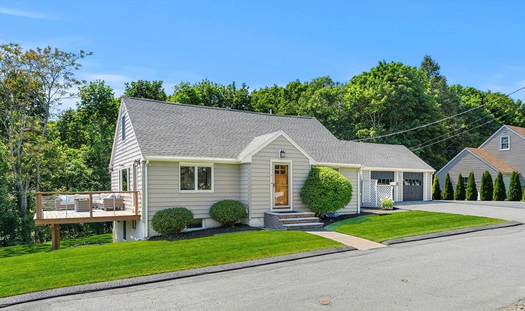 13 Curtis St., Lynn, Massachusetts, 3 Bedrooms Bedrooms, 5 Rooms Rooms,2 BathroomsBathrooms,Residential,For Sale,Curtis St.,73531523
