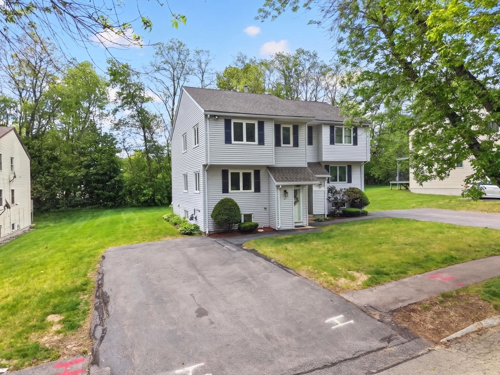 27 Jefferey Ln, Haverhill, Massachusetts, 3 Bedrooms Bedrooms, 6 Rooms Rooms,1.5 BathroomsBathrooms,Residential,For Sale,Jefferey Ln,73525337