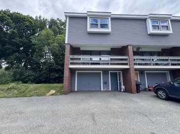168 Pine St, Danvers, Massachusetts, 2 Bedrooms Bedrooms, 4 Rooms Rooms,1.5 BathroomsBathrooms,Residential Lease,For Rent,Pine St,73539227 168 Pine St, Danvers, Massachusetts, 2 Bedrooms Bedrooms, 4 Rooms Rooms,1.5 BathroomsBathrooms,Residential Lease,For Rent,Pine St,73539227