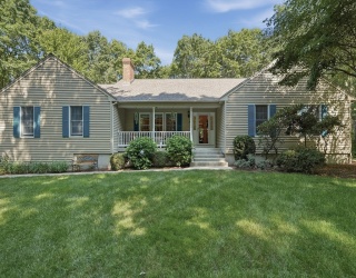 18 Allens Ln, Rehoboth, Massachusetts, 3 Bedrooms Bedrooms, 7 Rooms Rooms,2 BathroomsBathrooms,Residential,For Sale,Allens Ln,73553570