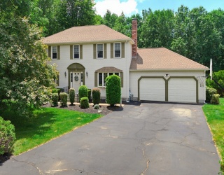 60 Forest View Dr, Millville, Massachusetts, 4 Bedrooms Bedrooms, 8 Rooms Rooms,2.5 BathroomsBathrooms,Residential,For Sale,Forest View Dr,73535273