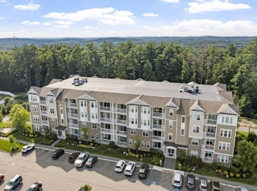 2 Francis Dr, Andover, Massachusetts, 1 Bedroom Bedrooms, 4 Rooms Rooms,1 BathroomBathrooms,Residential,For Sale,Francis Dr,73553588