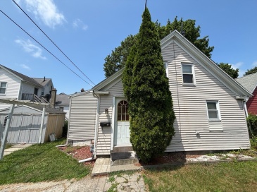 24 Myrtle St, Weymouth, Massachusetts, 2 Bedrooms Bedrooms, 6 Rooms Rooms,1 BathroomBathrooms,Residential,For Sale,Myrtle St,73553590