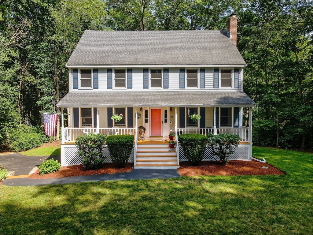 24 Apache Way, Wilmington, Massachusetts, 3 Bedrooms Bedrooms, 10 Rooms Rooms,2.5 BathroomsBathrooms,Residential,For Sale,Apache Way,73553571