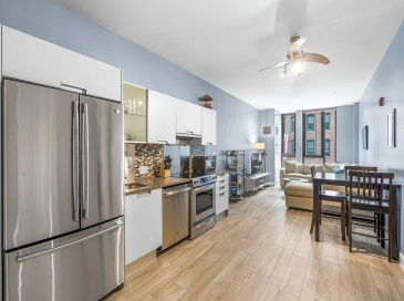 346 Congress St, Boston, Massachusetts, 2 Rooms Rooms,1 BathroomBathrooms,Residential Lease,For Rent,Congress St,73553608