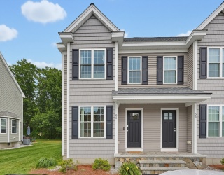 95 Riley Rd, Tyngsborough, Massachusetts, 2 Bedrooms Bedrooms, 6 Rooms Rooms,1.5 BathroomsBathrooms,Residential,For Sale,Riley Rd,73553618