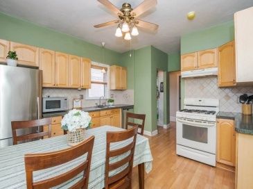17 Dyer, Everett, Massachusetts, 4 Bedrooms Bedrooms, 6 Rooms Rooms,1 BathroomBathrooms,Residential Lease,For Rent,Dyer,73553635