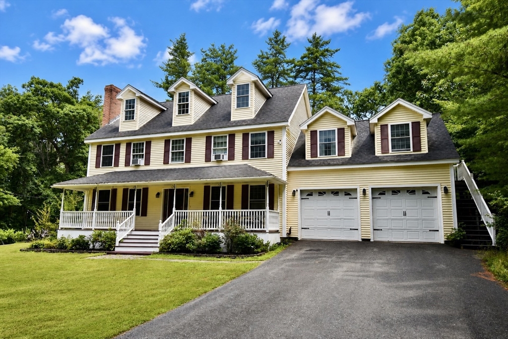 5 White Birch Dr, West Brookfield, Massachusetts, 4 Bedrooms Bedrooms, 7 Rooms Rooms,3.5 BathroomsBathrooms,Residential,For Sale,White Birch Dr,73553430