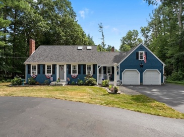 526 Walnut St, Bridgewater, Massachusetts, 4 Bedrooms Bedrooms, 9 Rooms Rooms,3 BathroomsBathrooms,Residential,For Sale,Walnut St,73553439