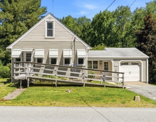 257 Union Ave, Burrillville, Rhode Island, 5 Bedrooms Bedrooms, 8 Rooms Rooms,1 BathroomBathrooms,Residential,For Sale,Union Ave,73533601