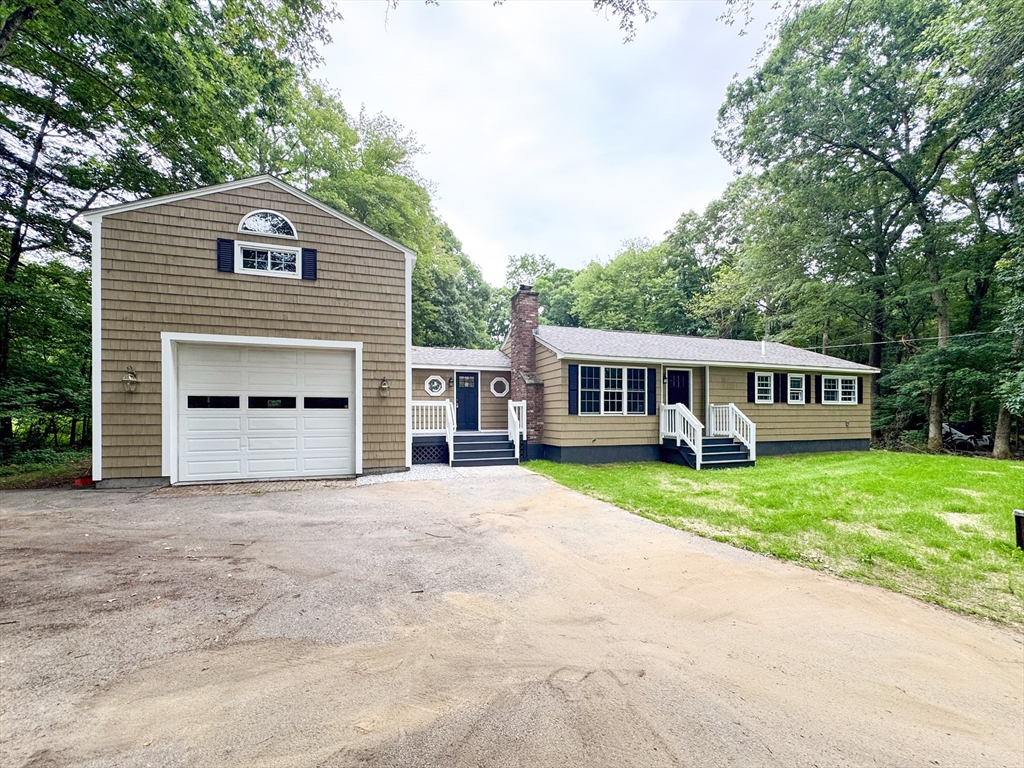 181 Dresser Hill Rd, Dudley, Massachusetts, 3 Bedrooms Bedrooms, 6 Rooms Rooms,2 BathroomsBathrooms,Residential,For Sale,Dresser Hill Rd,73553499