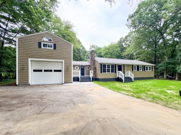 181 Dresser Hill Rd, Dudley, Massachusetts, 3 Bedrooms Bedrooms, 6 Rooms Rooms,2 BathroomsBathrooms,Residential,For Sale,Dresser Hill Rd,73553499
