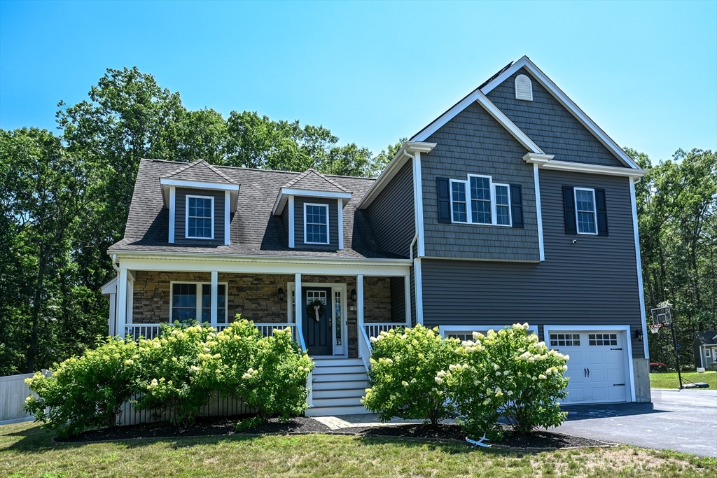 1 Debrah Ln, Millis, Massachusetts, 4 Bedrooms Bedrooms, 7 Rooms Rooms,2.5 BathroomsBathrooms,Residential,For Sale,Debrah Ln,73553497