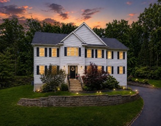 4 Murray Hill Circle, Wilmington, Massachusetts, 4 Bedrooms Bedrooms, 12 Rooms Rooms,3 BathroomsBathrooms,Residential,For Sale,Murray Hill Circle,73553503