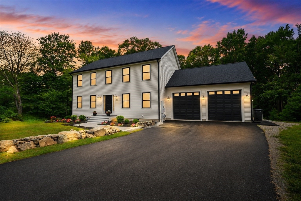 33 Downfall Road, Newbury, Massachusetts, 4 Bedrooms Bedrooms, 9 Rooms Rooms,3 BathroomsBathrooms,Residential,For Sale,Downfall Road,73553553