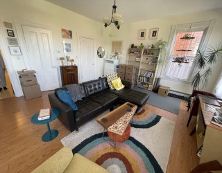 2 Linden, Brookline, Massachusetts, 3 Bedrooms Bedrooms, 6 Rooms Rooms,1 BathroomBathrooms,Residential Lease,For Rent,Linden,73553556