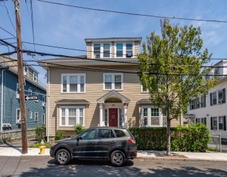 33 Harbor Street, Salem, Massachusetts, 16 Bedrooms Bedrooms, 34 Rooms Rooms,6 BathroomsBathrooms,Residential Income,For Sale,Harbor Street,73553561