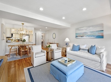 2 Brackett Brackett Pl, Marblehead, Massachusetts, 2 Bedrooms Bedrooms, 4 Rooms Rooms,1.5 BathroomsBathrooms,Residential Lease,For Rent,Brackett Pl,73553564