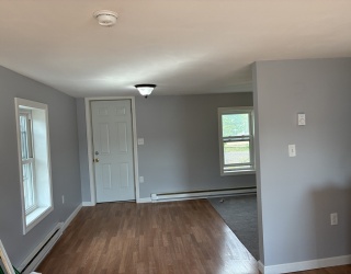 51 Pleasant St., Ware, Massachusetts, 2 Rooms Rooms,1 BathroomBathrooms,Residential Lease,For Rent,Pleasant St.,73553798