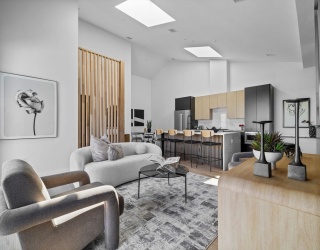 22 High Street, Boston, Massachusetts, 2 Bedrooms Bedrooms, 5 Rooms Rooms,2 BathroomsBathrooms,Residential,For Sale,High Street,73553817
