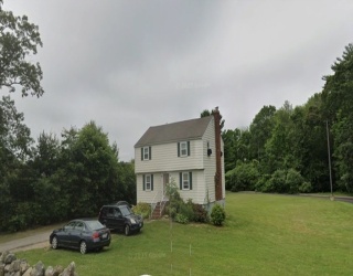 383 Bay Rd, Easton, Massachusetts, 4 Bedrooms Bedrooms, 7 Rooms Rooms,1.5 BathroomsBathrooms,Residential Lease,For Rent,Bay Rd,73553824