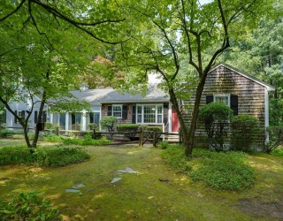 30 Acorn Pl, Franklin, Massachusetts, 3 Bedrooms Bedrooms, 6 Rooms Rooms,2 BathroomsBathrooms,Residential,For Sale,Acorn Pl,73553805