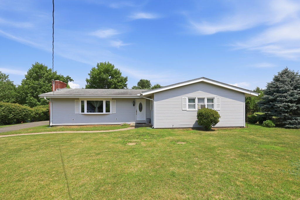 976 Tinkham Rd, Wilbraham, Massachusetts, 3 Bedrooms Bedrooms, 6 Rooms Rooms,1.5 BathroomsBathrooms,Residential,For Sale,Tinkham Rd,73553830