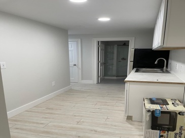202 Shores St, Taunton, Massachusetts, 2 Bedrooms Bedrooms, 4 Rooms Rooms,1 BathroomBathrooms,Residential Lease,For Rent,Shores St,73553849 202 Shores St, Taunton, Massachusetts, 2 Bedrooms Bedrooms, 4 Rooms Rooms,1 BathroomBathrooms,Residential Lease,For Rent,Shores St,73553849