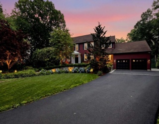 236 Bridle Path, North Andover, Massachusetts, 4 Bedrooms Bedrooms, 8 Rooms Rooms,5 BathroomsBathrooms,Residential,For Sale,Bridle Path,73553852