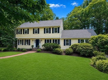 112 Wood End Lane, Medfield, Massachusetts, 4 Bedrooms Bedrooms, 12 Rooms Rooms,3 BathroomsBathrooms,Residential,For Sale,Wood End Lane,73553839