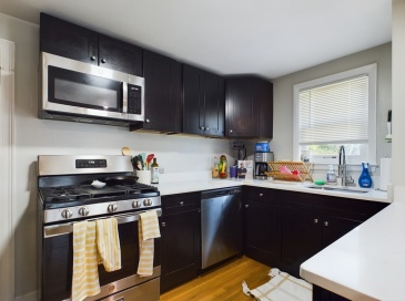 3 Sagamore, Quincy, Massachusetts, 1 Bedroom Bedrooms, 3 Rooms Rooms,1 BathroomBathrooms,Residential Lease,For Rent,Sagamore,73553546 3 Sagamore, Quincy, Massachusetts, 1 Bedroom Bedrooms, 3 Rooms Rooms,1 BathroomBathrooms,Residential Lease,For Rent,Sagamore,73553546