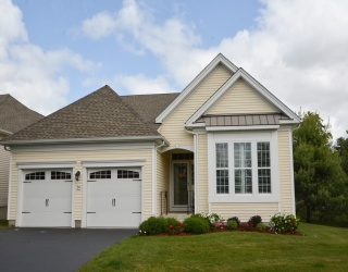 14 Hartshorne Way, Methuen, Massachusetts, 3 Bedrooms Bedrooms, 8 Rooms Rooms,3 BathroomsBathrooms,Residential,For Sale,Hartshorne Way,73553577