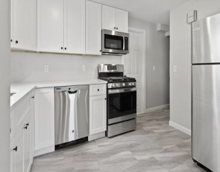 3 Sagamore, Quincy, Massachusetts, 1 Bedroom Bedrooms, 3 Rooms Rooms,1 BathroomBathrooms,Residential Lease,For Rent,Sagamore,73553572