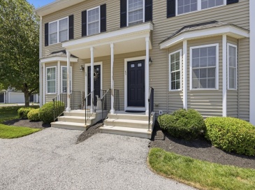 56 Whispering Pine Cir, Worcester, Massachusetts, 2 Bedrooms Bedrooms, 6 Rooms Rooms,2.5 BathroomsBathrooms,Residential,For Sale,Whispering Pine Cir,73553675
