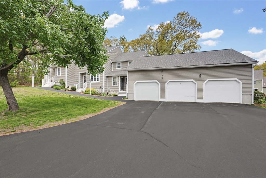 206 Laurelwood Dr, Hopedale, Massachusetts, 2 Bedrooms Bedrooms, 5 Rooms Rooms,1.5 BathroomsBathrooms,Residential,For Sale,Laurelwood Dr,73553693