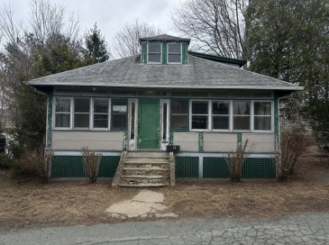 15 Conway St, Beverly, Massachusetts, 2 Bedrooms Bedrooms, 5 Rooms Rooms,1 BathroomBathrooms,Residential,For Sale,Conway St,73553538 15 Conway St, Beverly, Massachusetts, 2 Bedrooms Bedrooms, 5 Rooms Rooms,1 BathroomBathrooms,Residential,For Sale,Conway St,73553538