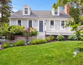 25 Marthas Ln, Harwich, Massachusetts, 6 Bedrooms Bedrooms, 8 Rooms Rooms,3.5 BathroomsBathrooms,Residential,For Sale,Marthas Ln,73553704