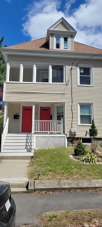83 Kaposia St, Newton, Massachusetts, 2 Bedrooms Bedrooms, 4 Rooms Rooms,2 BathroomsBathrooms,Residential Lease,For Rent,Kaposia St,73520270