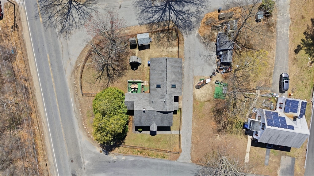 2 Canobieola Road, Methuen, Massachusetts, 3 Bedrooms Bedrooms, 6 Rooms Rooms,2 BathroomsBathrooms,Residential,For Sale,Canobieola Road,73518380